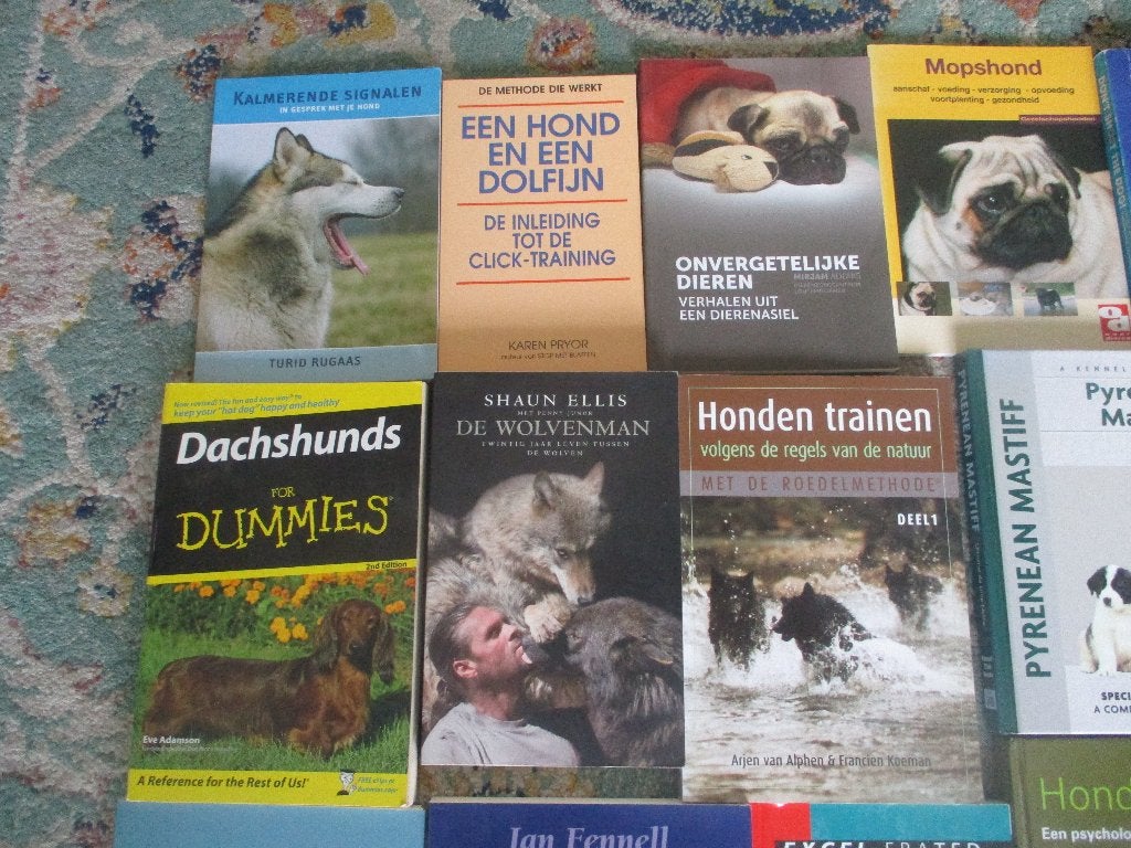 Hondenboeken allerlei, Ophalen, Zo goed als nieuw, Honden