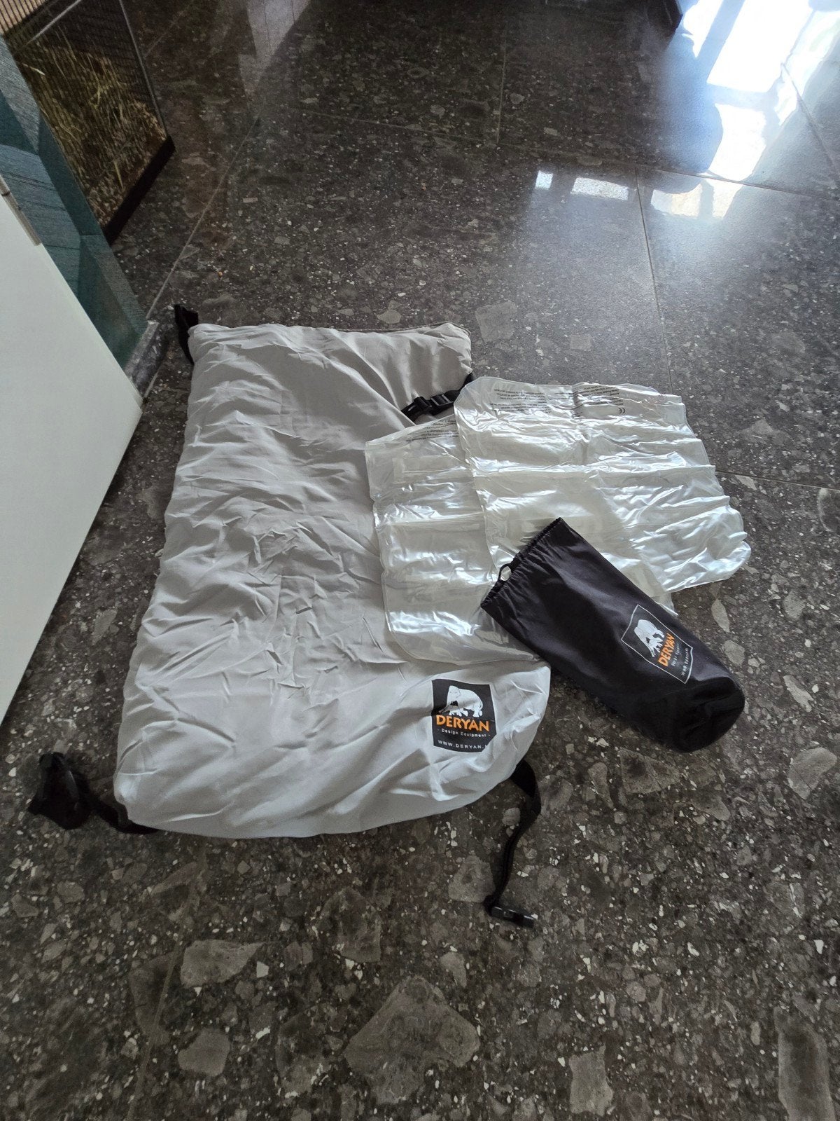 Deryan AirTraveller Reisbedje – Compact &Lichtgewicht, Ophalen, Zo goed als nieuw, Slaapzak