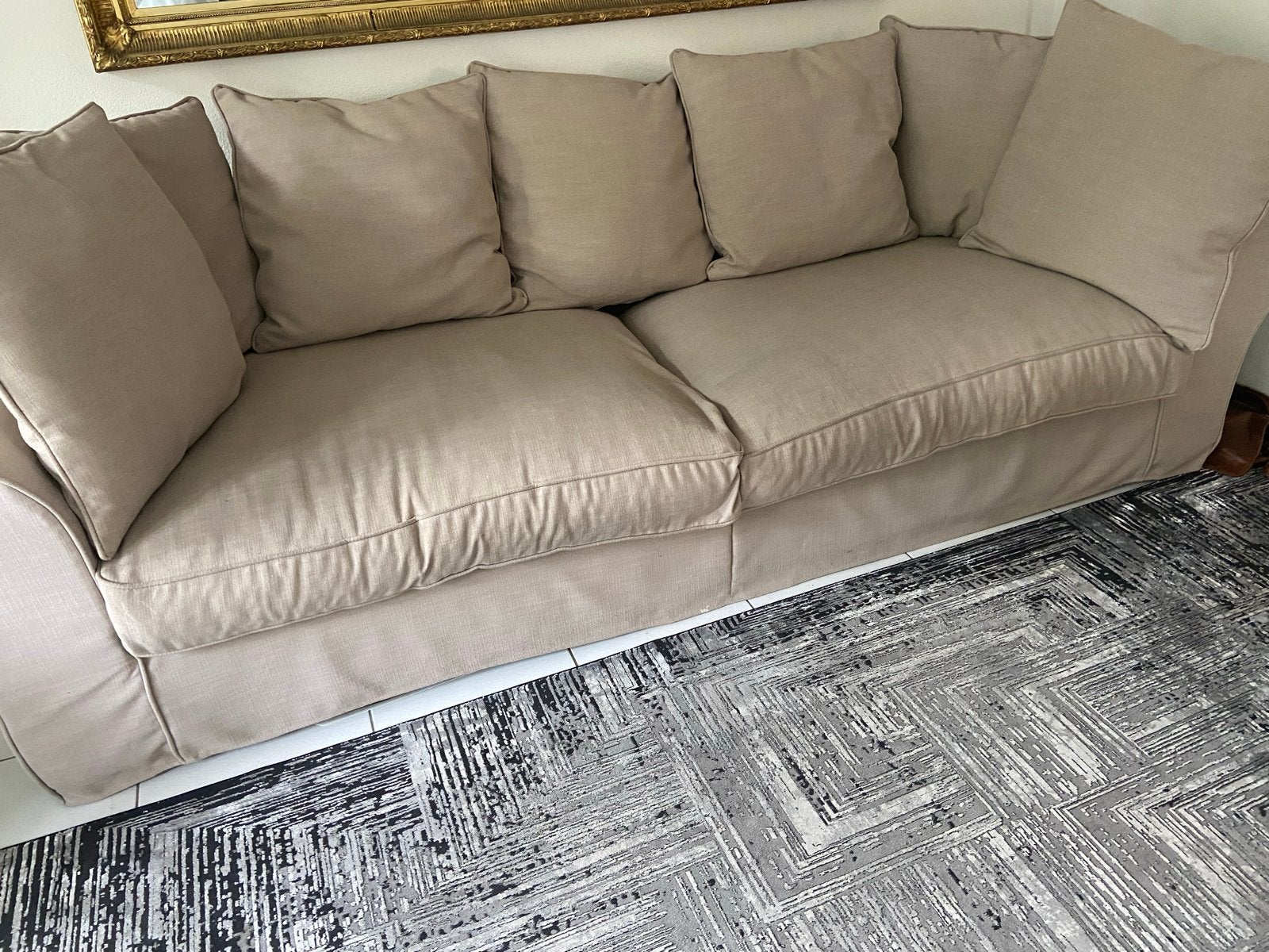 Ruime beige 5-zitsbank - GRATIS af te halen, Huis en Inrichting, Banken | Bankstellen, Ophalen, 250 tot 300 cm, Gebruikt, 75 tot 100 cm