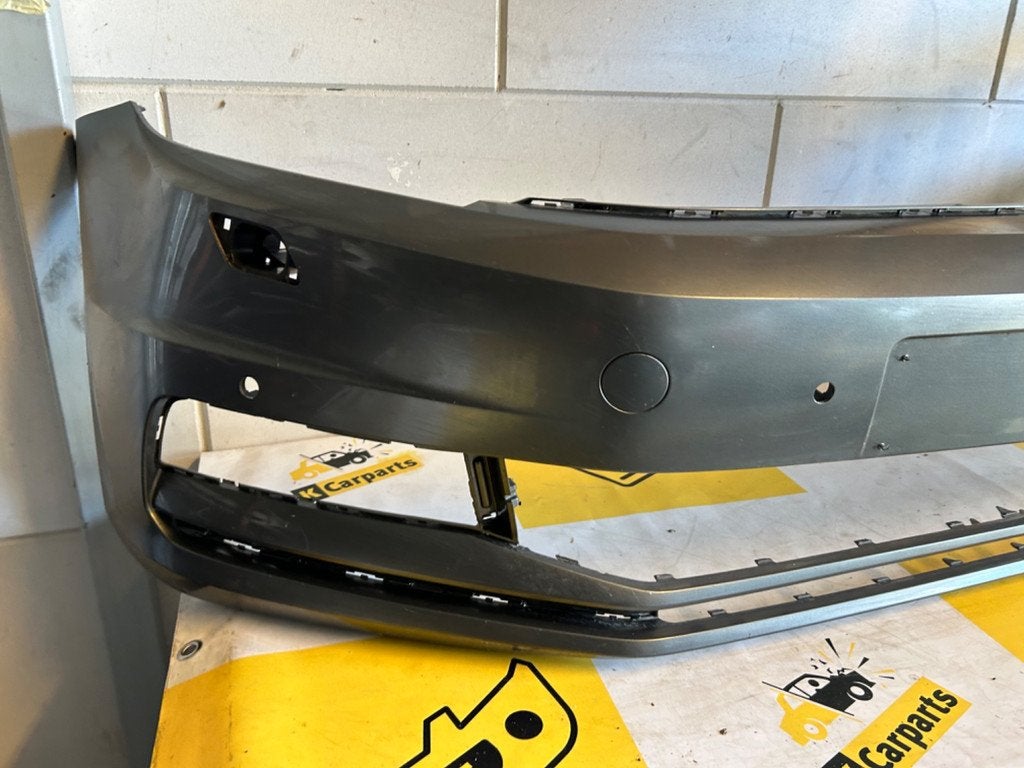 Volkswagen Touran 5TA Voorbumper KLS PDC 5TA807221AL, Info@fabrikant.eu, Ophalen of Verzenden, Bumper, Fabrikant BV
