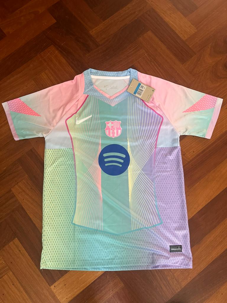 Barcelona Lichtblauw/Roze Voetbalshirt, Maat M, Ophalen of Verzenden, Nieuw, Shirt