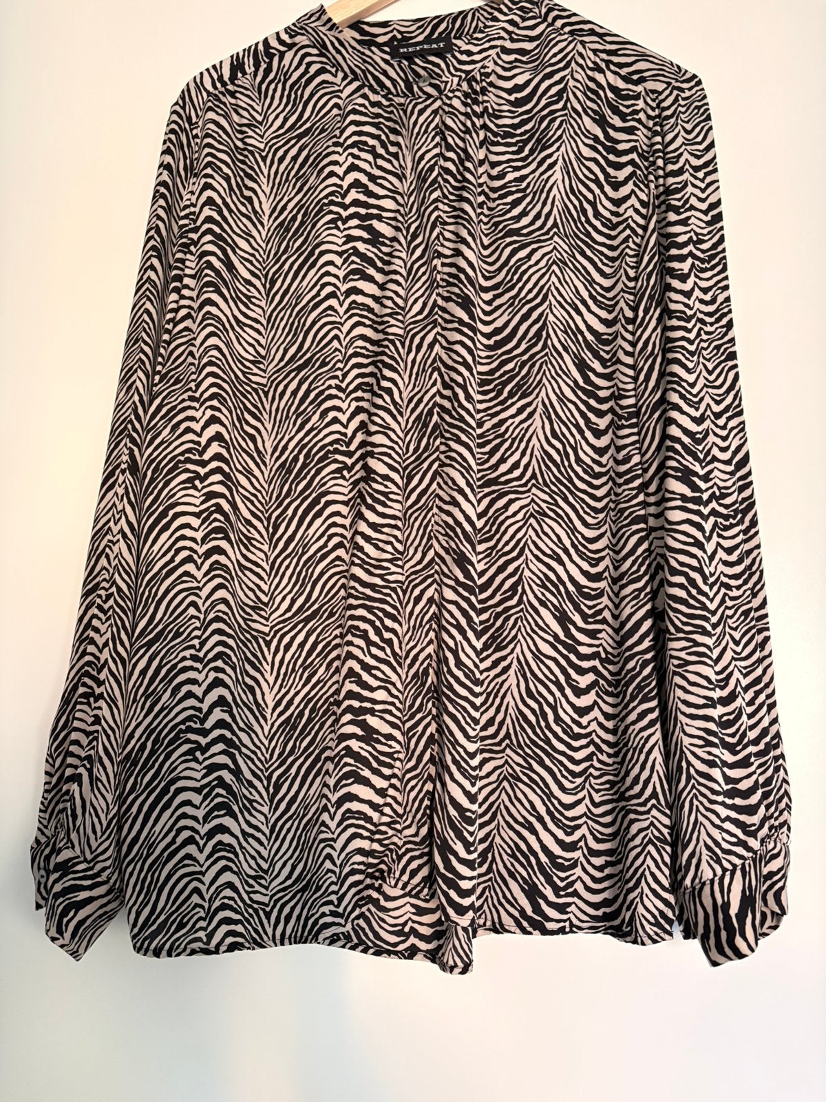 Repeat zijde blouse zebraprint mt 42 twv 274€, Ophalen of Verzenden, Zo goed als nieuw, Maat 42/44 (L)