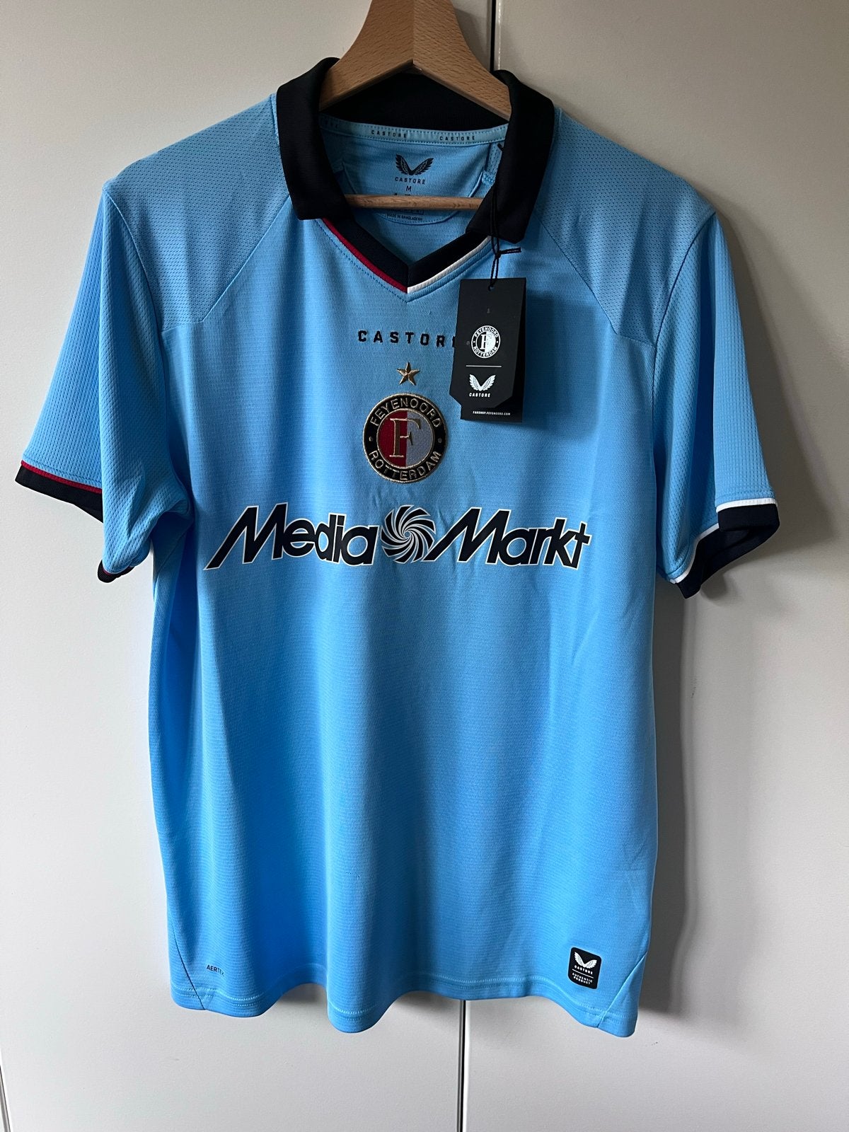 Feyenoord Uitshirt 2022/2023 Maat M - Castore, Ophalen of Verzenden, Zo goed als nieuw, Voetbal, Maat 48/50 (M)