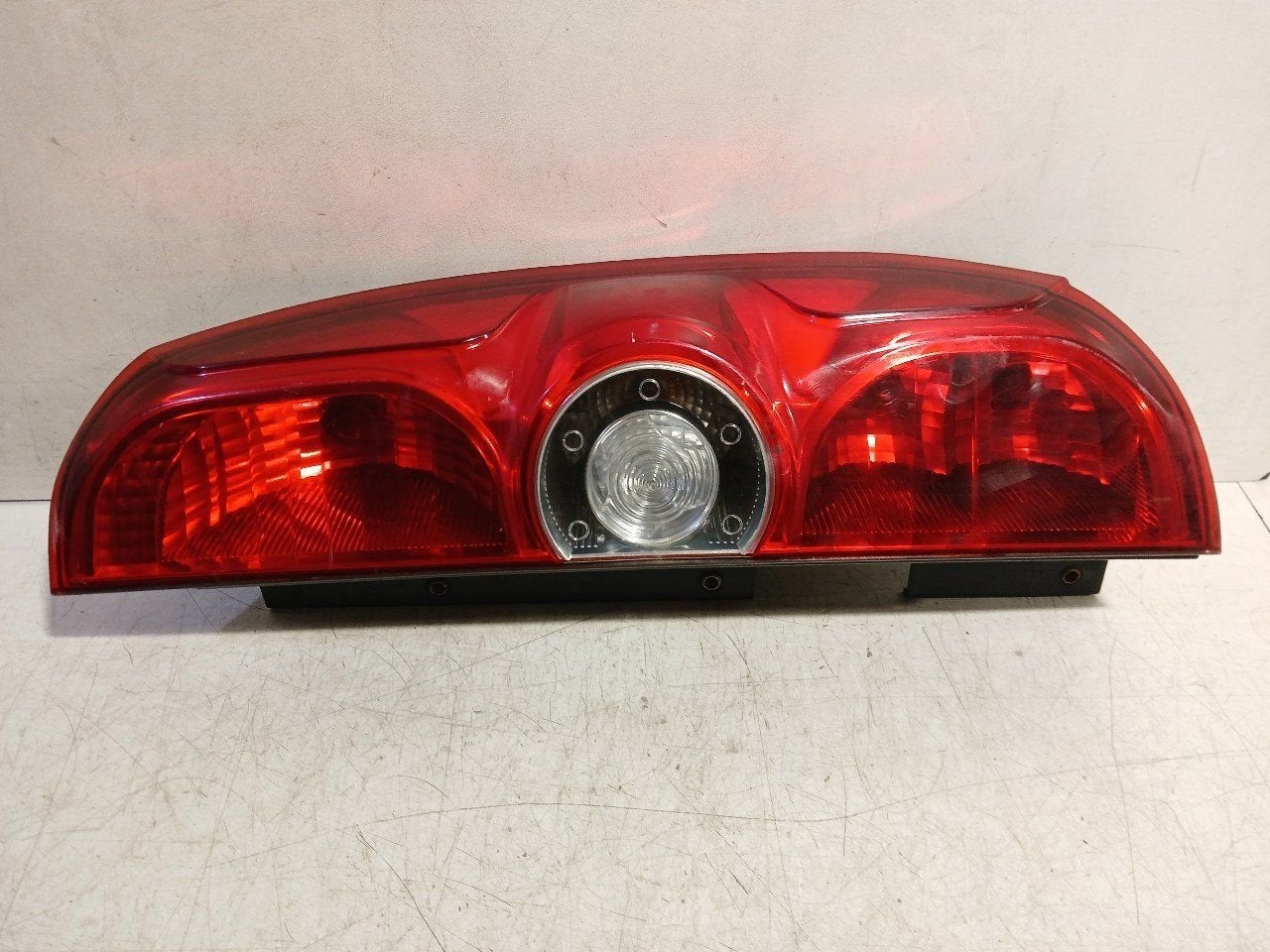 Achterlicht carrosserie rechts Fiat Doblo, Auto-onderdelen, Verlichting, Onderdelen@venauto.nl, Van der Ven Autorecycling B.V.