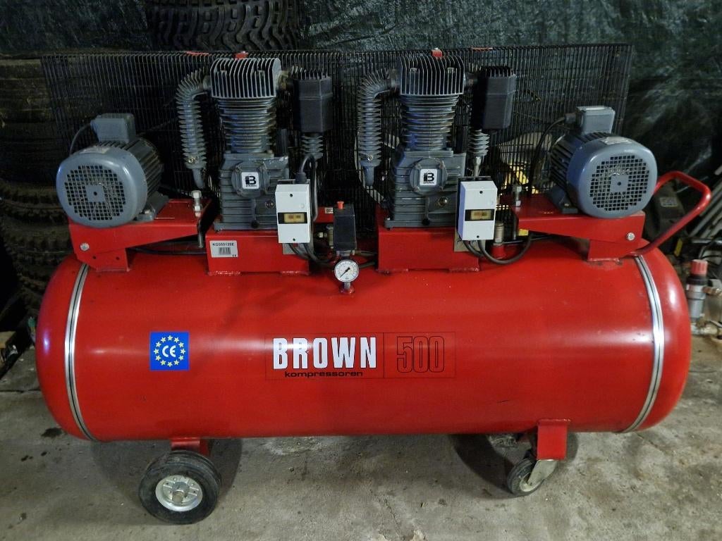 Brown tandem compressor 1.454 l/min 500 liter tank, Doe-het-zelf en Verbouw, Compressors, Ophalen, Mobiel, Gebruikt, 800 liter/min of meer