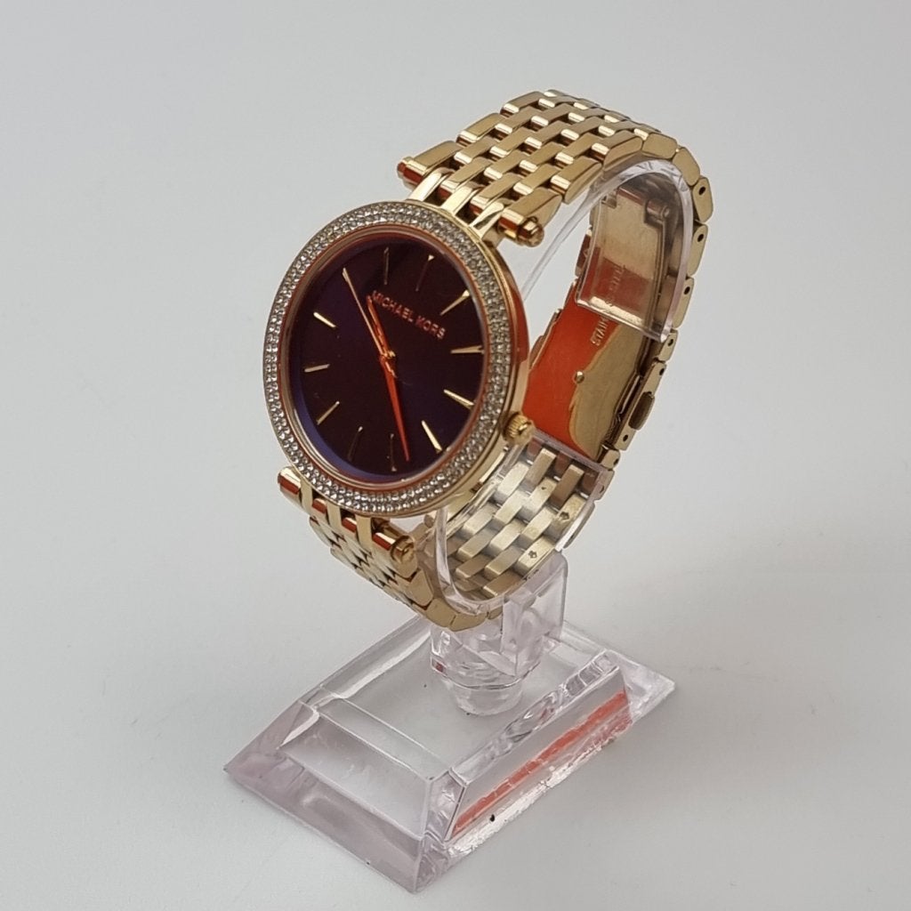Michael Kors Dames Horloge | Nette Staat, Michael Kors, Zo goed als nieuw, Support@michaelkors.com, 11 West 42nd Street
New York, NY 10036
United States
