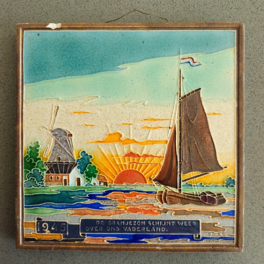 Westraven cloisonné tegel, Ophalen