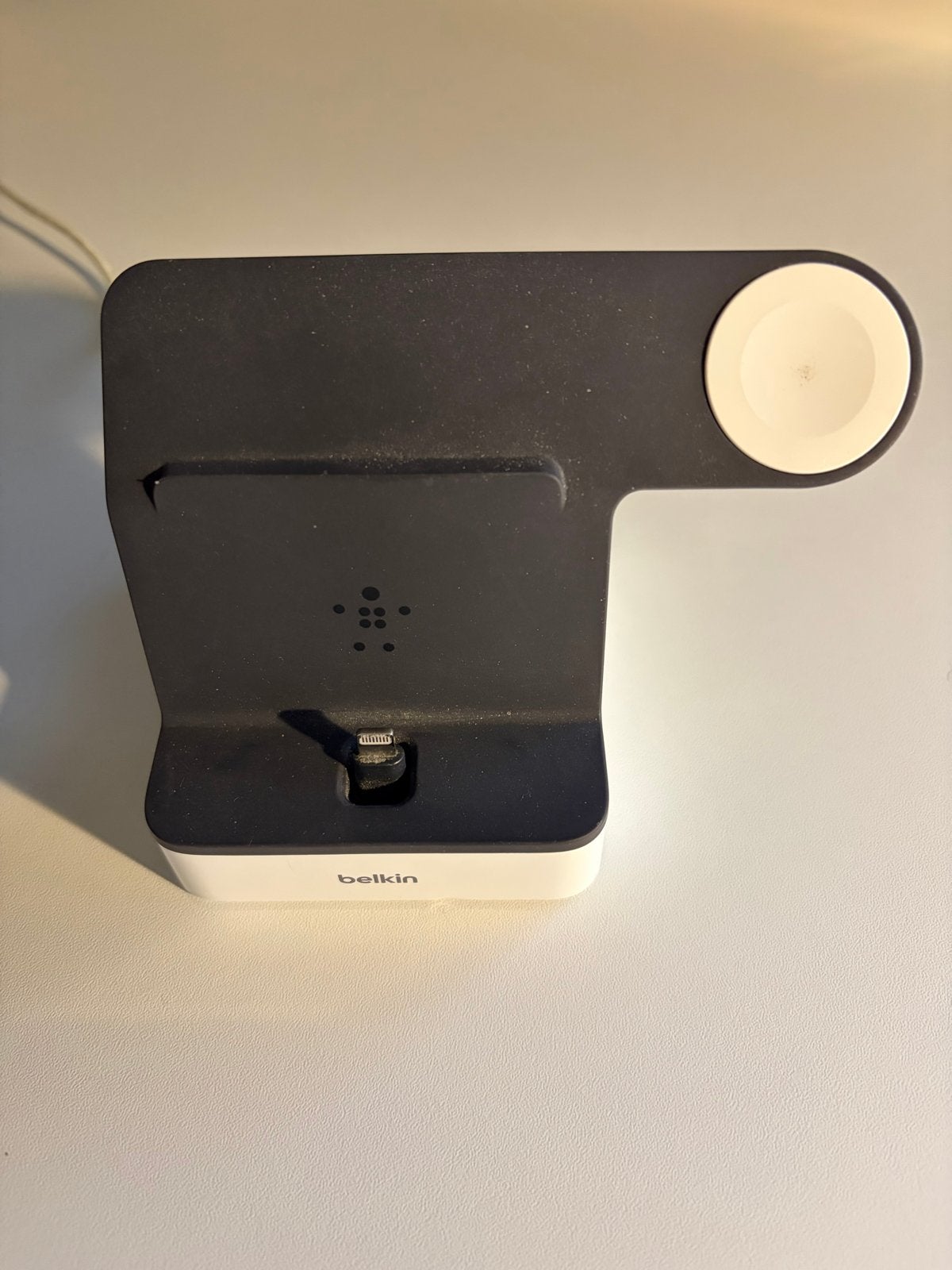 Powerhouse oplaadstation voor Apple Watch en iPhone, Telecommunicatie, Mobiele telefoons | Telefoon-opladers, Gebruikt, Lightning