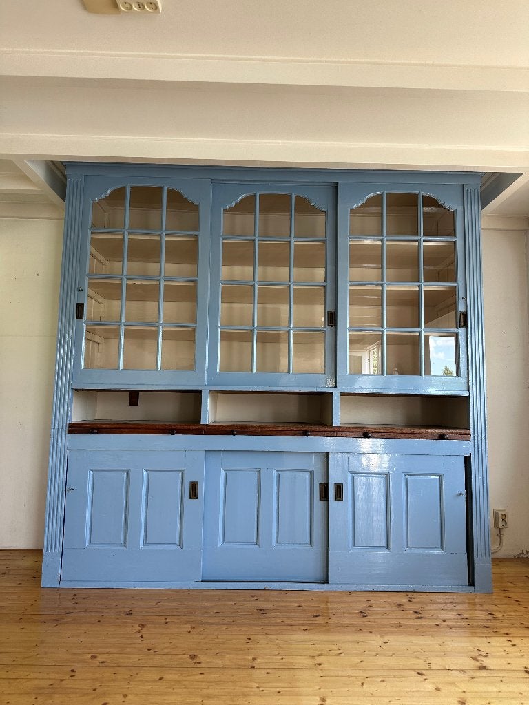 prachtige vintage houten (keuken) kast uit 1907 in 2 delen, Ophalen