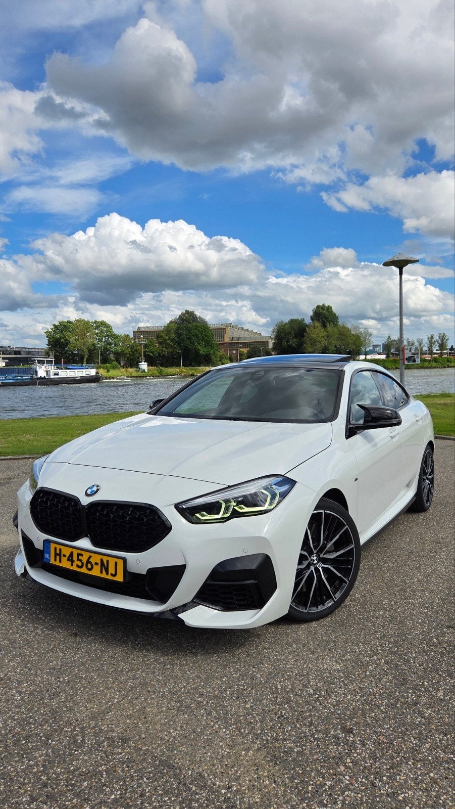 BMW 2-Serie Gran Coupé 218i HUD/Pano/H&K M-Onderstel, 15 km/l, Zwart, 1350 kg, Wit