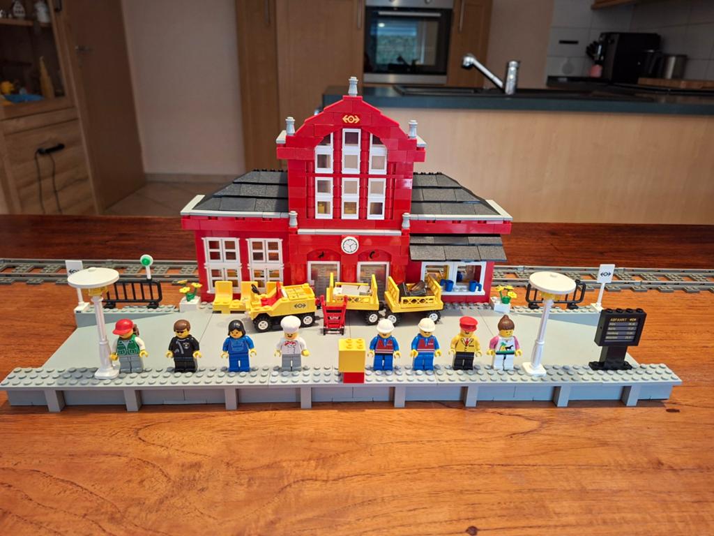 LEGO TREIN 2150 STATION 9VOLT, Kinderen en Baby's, Speelgoed | Duplo en Lego, Lego, Compleet, Ophalen of Verzenden, Zo goed als nieuw