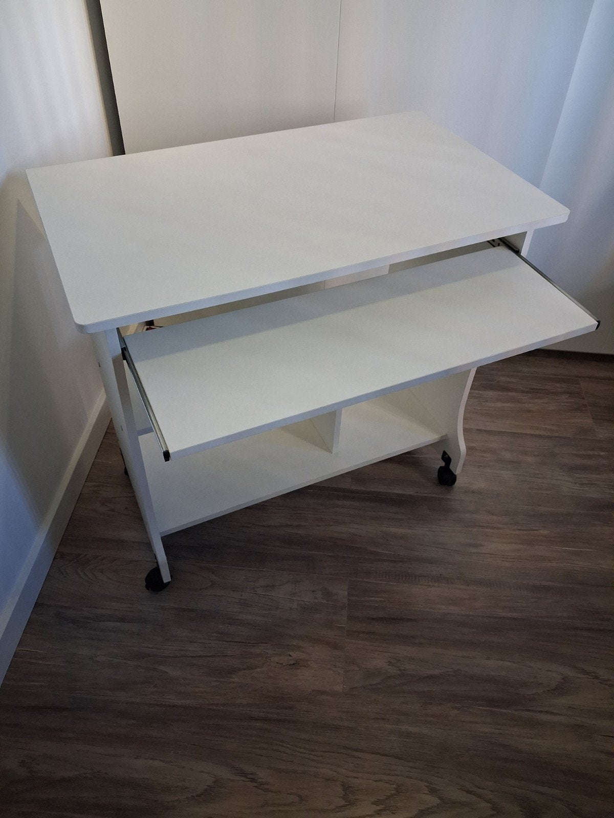 leuk wit bureau, Ophalen, 70 tot 120 cm, 70 tot 120 cm, 40 tot 80 cm