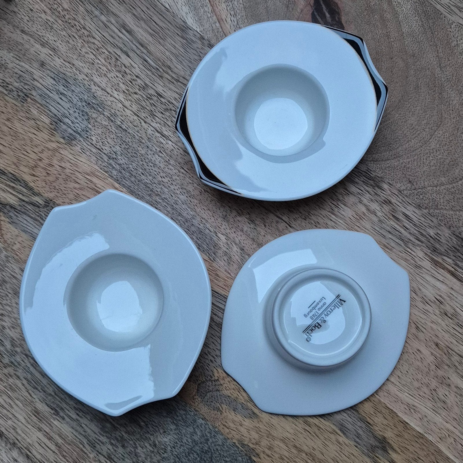 3x Villeroy & Boch Alba eierdopjes (2 met zwarte rand), Huis en Inrichting, Gebruikt, Ophalen of Verzenden, Modern, Porselein