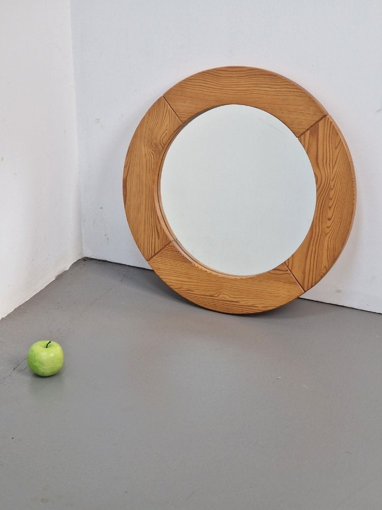 Vintage pine wood ronde spiegel Scandinavisch ’70 retro, Gebruikt, Rond, Ophalen of Verzenden, Minder dan 100 cm