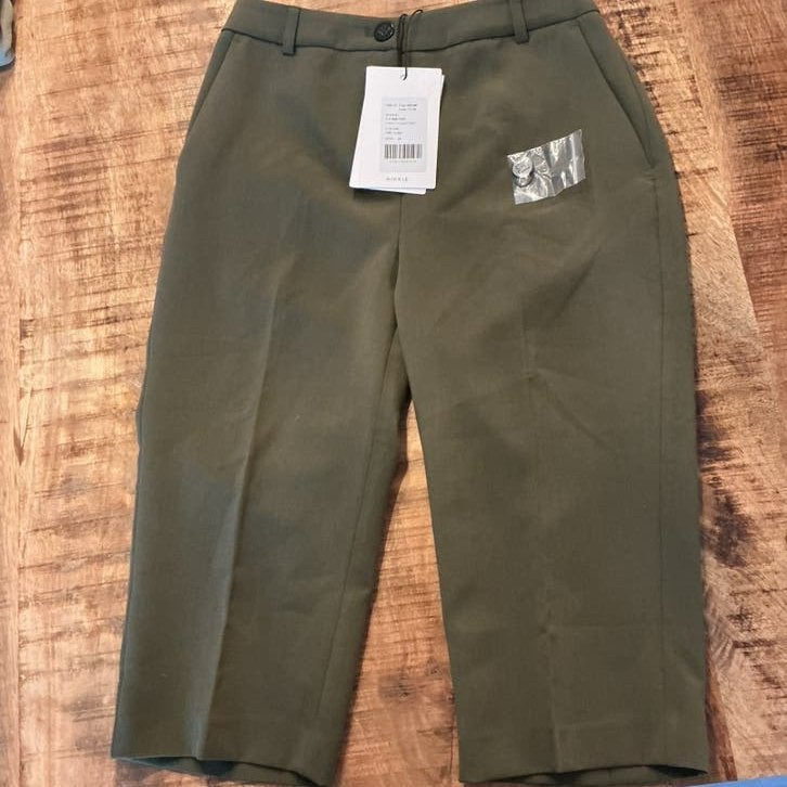 Mooie, nieuwe , pantalon van NIKKIE, Nieuw, Ophalen of Verzenden, Driekwart, Maat 36 (S)