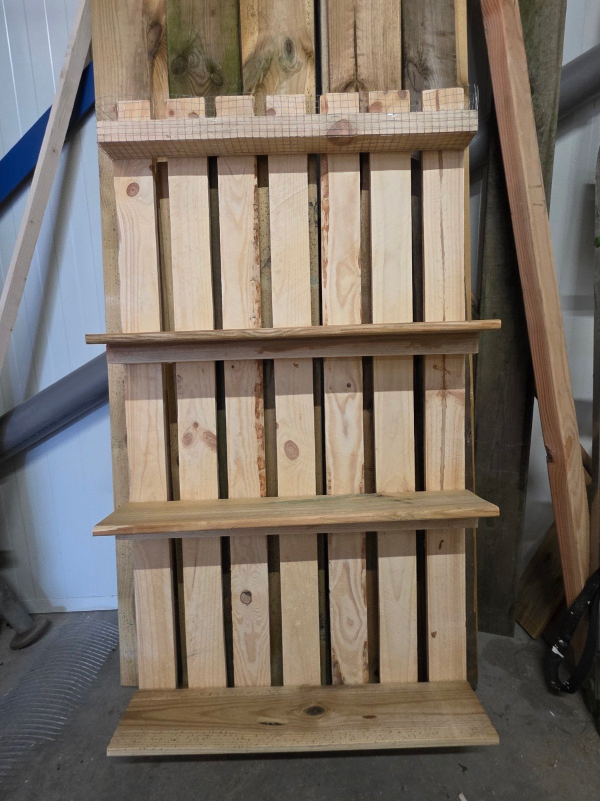 Houten wandrek met 3 planken - Handgemaakt, Ophalen of Verzenden, Gebruikt