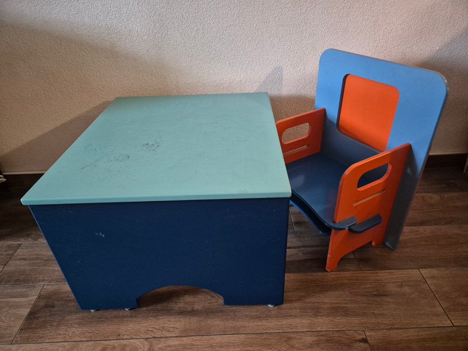 Wildkidzz tafel en stoel, Ophalen, Gebruikt, Tafel(s) en Stoel(en)