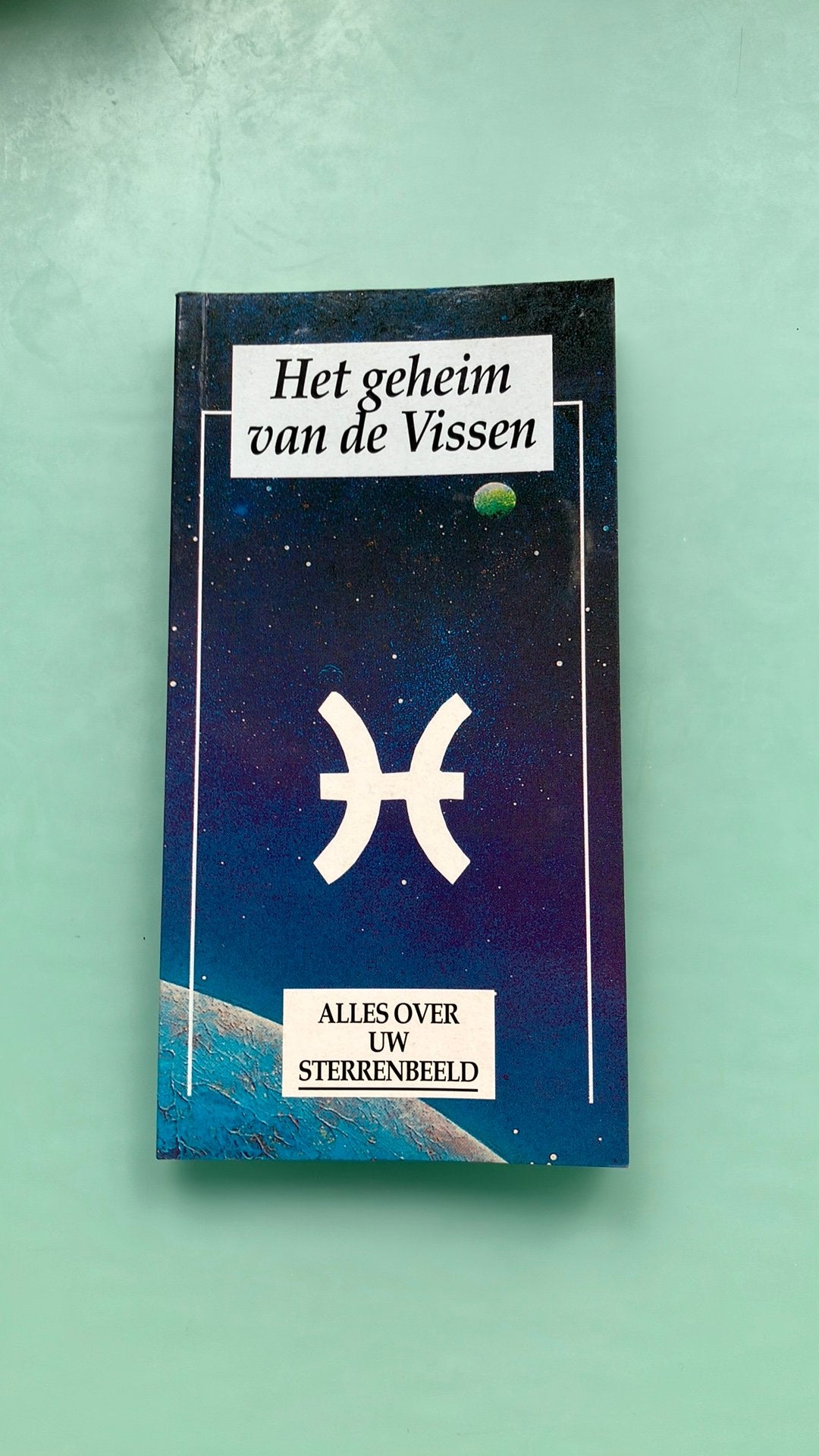 Het geheim van het sterrenbeeld Vissen, Ophalen of Verzenden, Gelezen, Achtergrond en Informatie