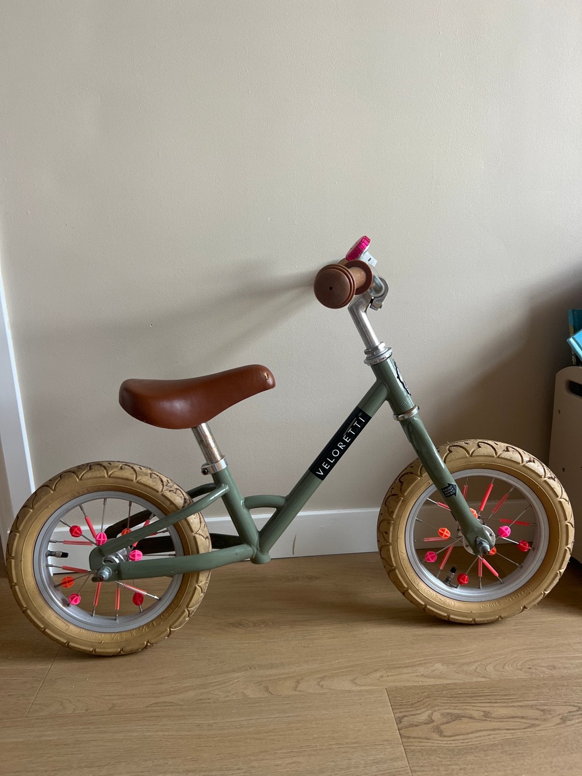 Veloretti loopfiets - Groen met bruin zadel, Ophalen, Gebruikt, Minder dan 16 inch