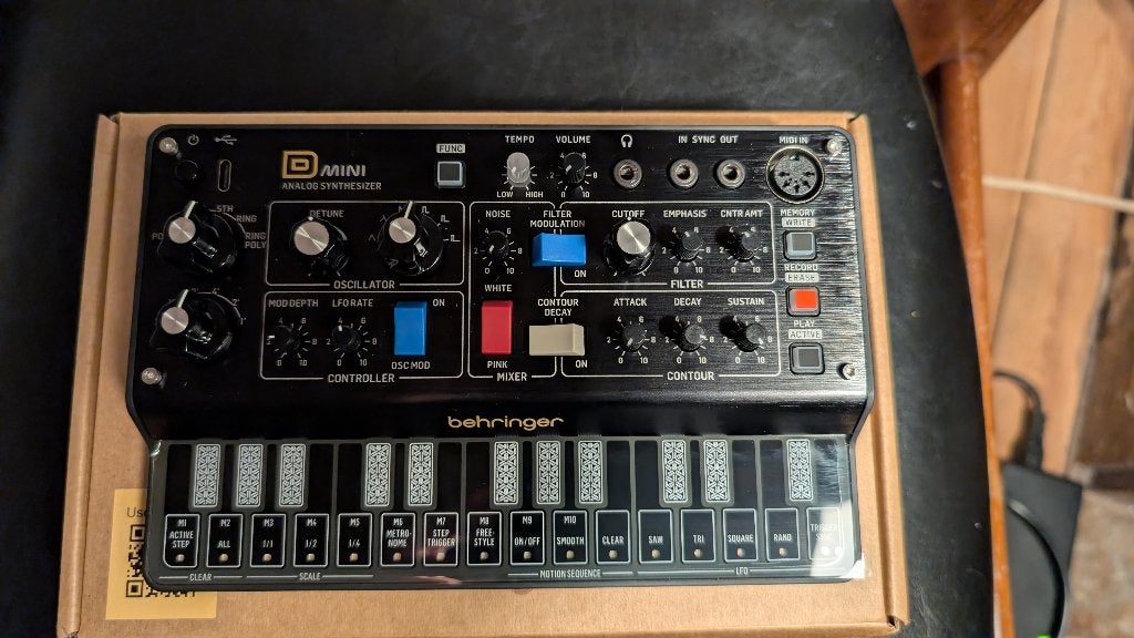 Behringer D MINI analoge synth, Muziek en Instrumenten, Ophalen of Verzenden, Nieuw, Overige aantallen, Overige merken
