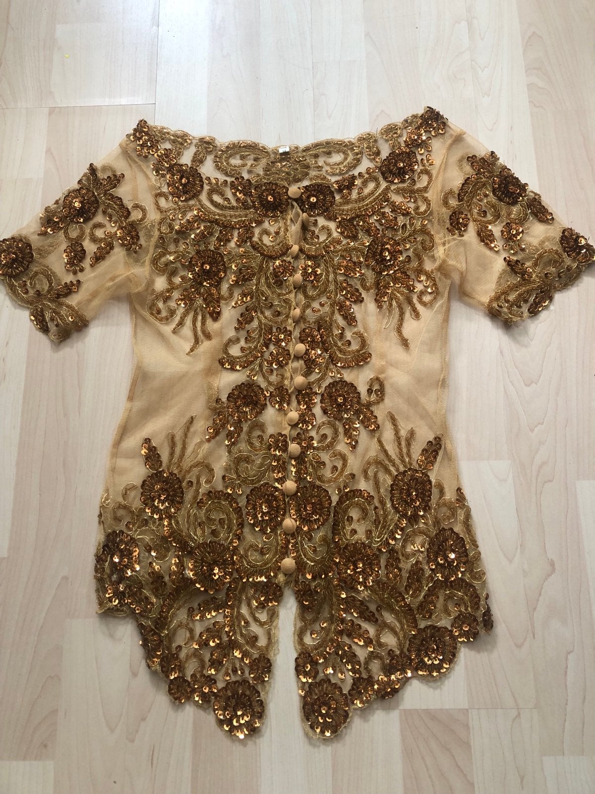 Gouden top met pailletten en korte mouwen - Maat M, Ophalen of Verzenden, Zo goed als nieuw, Korte mouw, Maat 36 (S)