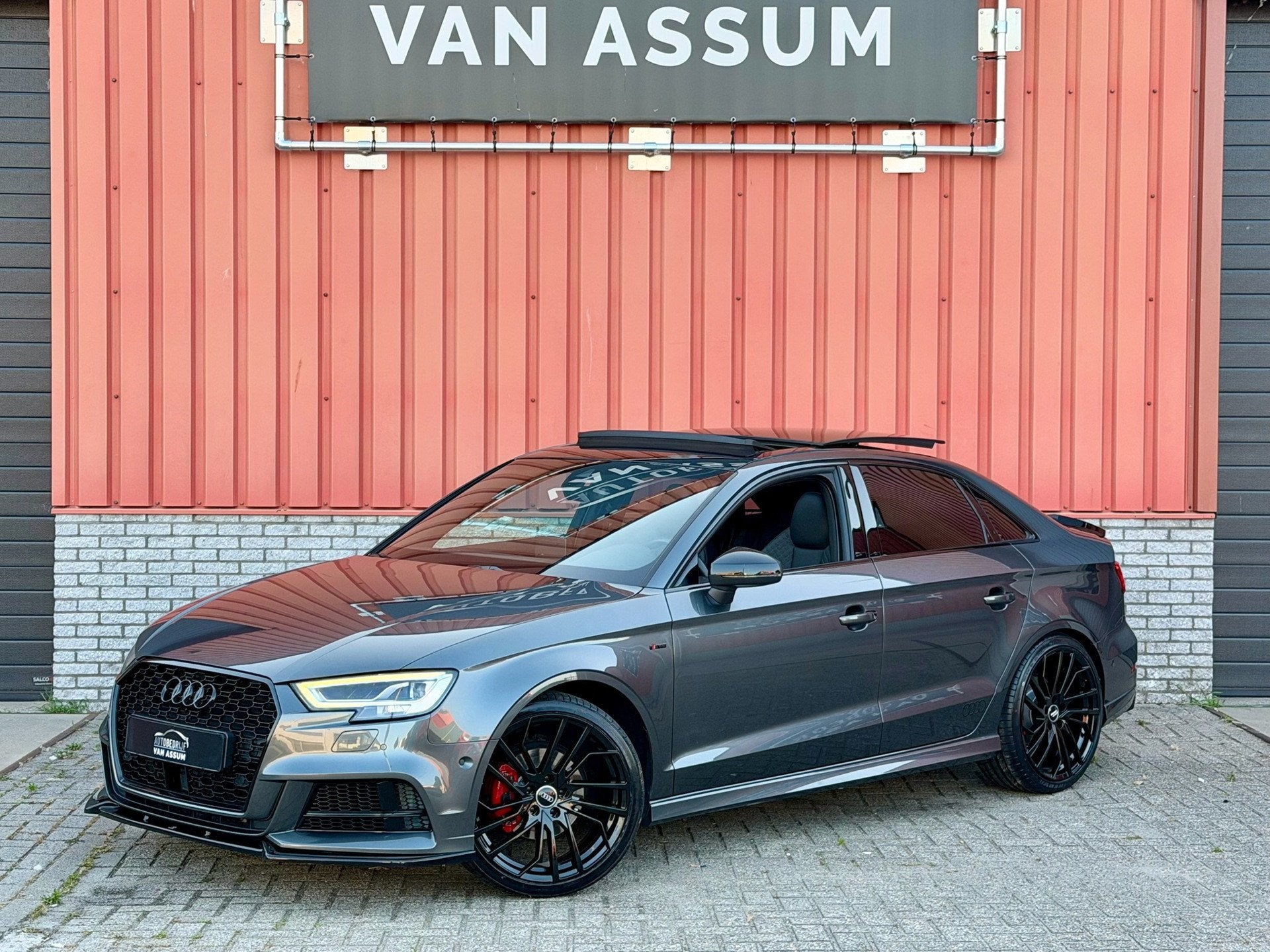 Audi A3 LIMOUSINE 35 TFSI 3xS-Line Pano Virtual RS-stoel B&O, Auto's, 4 cilinders, 150 pk, Leder, Bedrijf