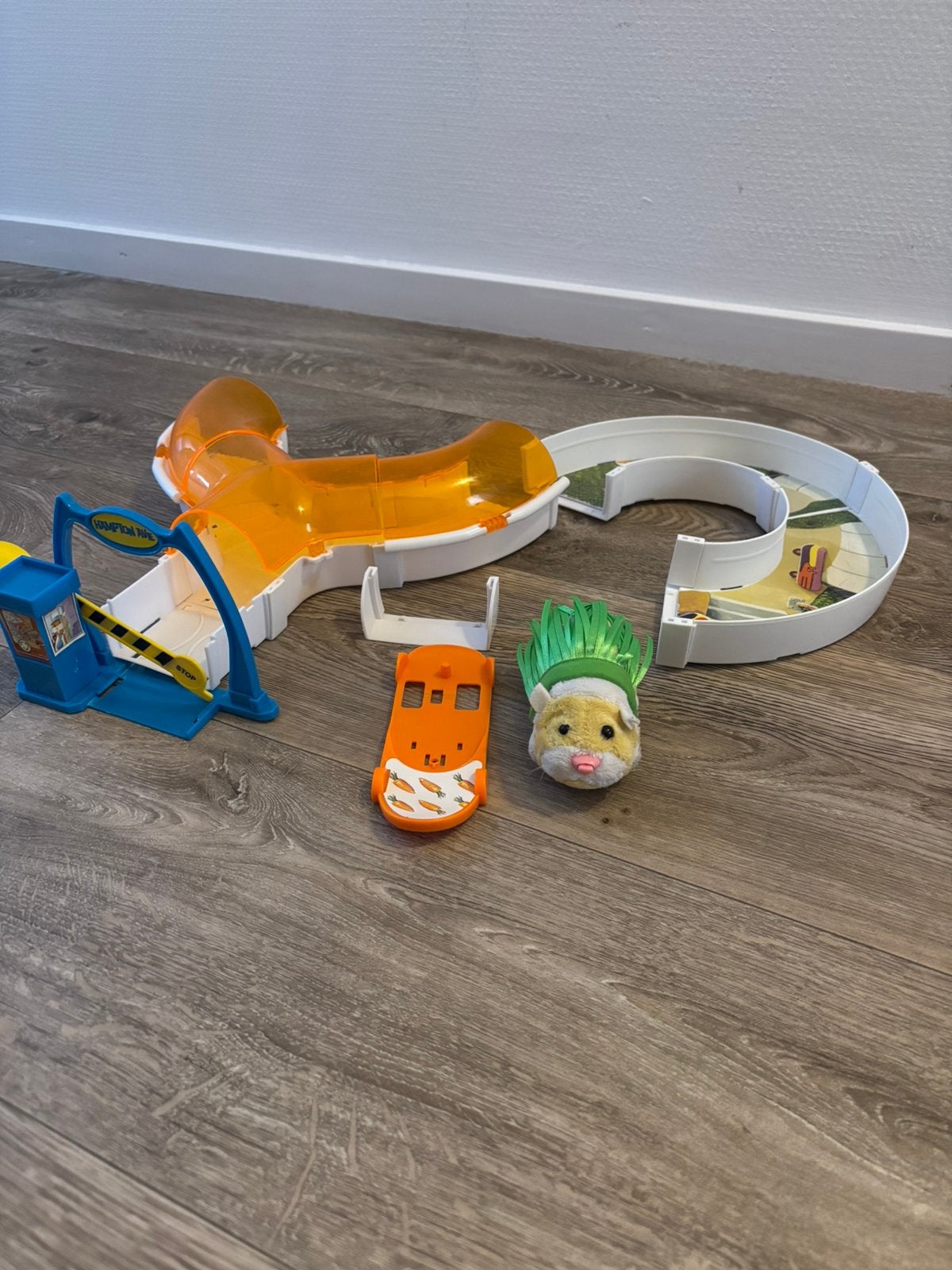 Zhu Zhu Pets baan met hamster en skateboard, Ophalen of Verzenden, Gebruikt
