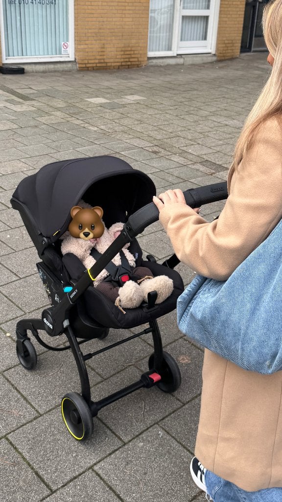 Doona X incl. ISOFIX-base | ZGAN, Kinderen en Baby's, Kinderwagens en Combinaties, Zo goed als nieuw, Verstelbare duwstang, Ophalen