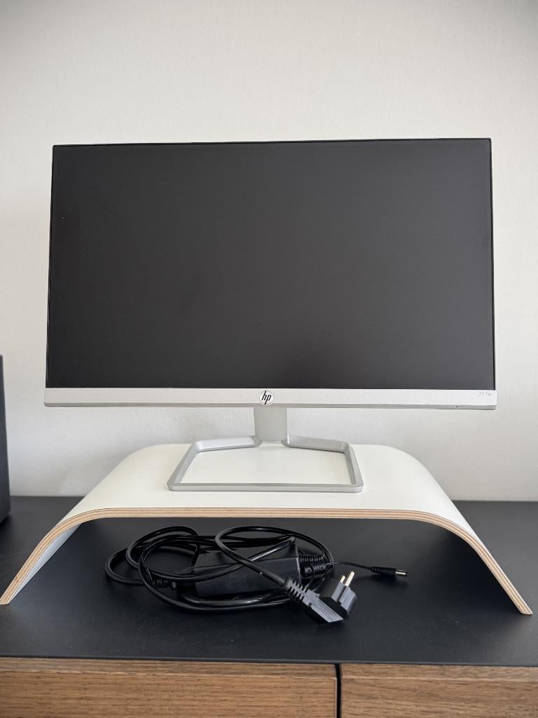 HP 22fw monitor met standaard en kabels, Ophalen, Gebruikt, IPS, Kantelbaar
