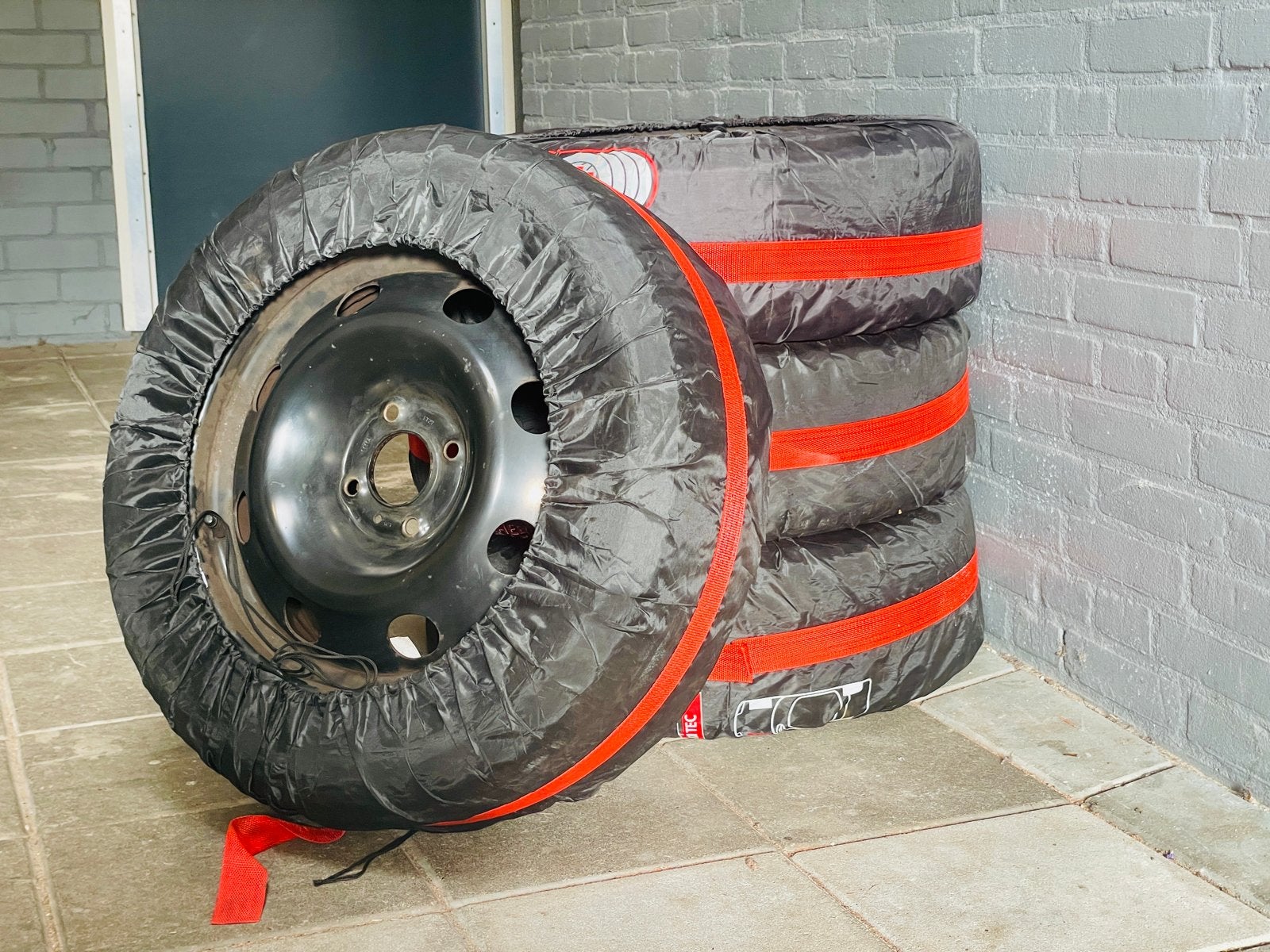 Michelin Alpin 4 winterbanden op velg 195/55 R16, Ophalen, Gebruikt