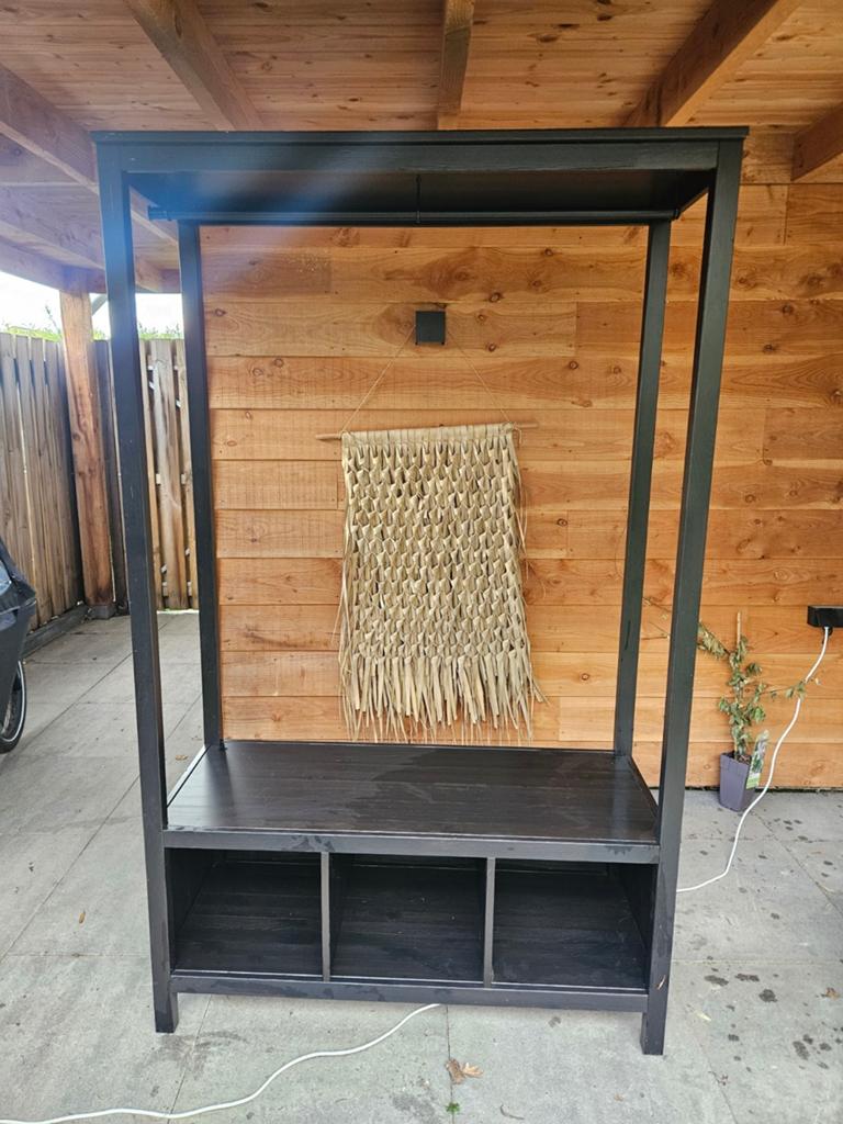 IKEA HEMNES open kledingkast zwartbruin 120x50x197, Ophalen, Gebruikt, 100 tot 150 cm, Met plank(en)