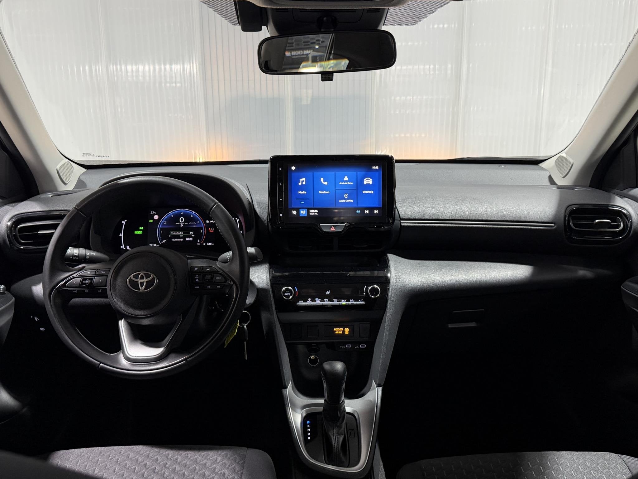 Toyota Yaris Cross 1.5 Hybrid 115 Active, Auto's, Dealer onderhouden, Stof, Gebruikt, 1165 kg