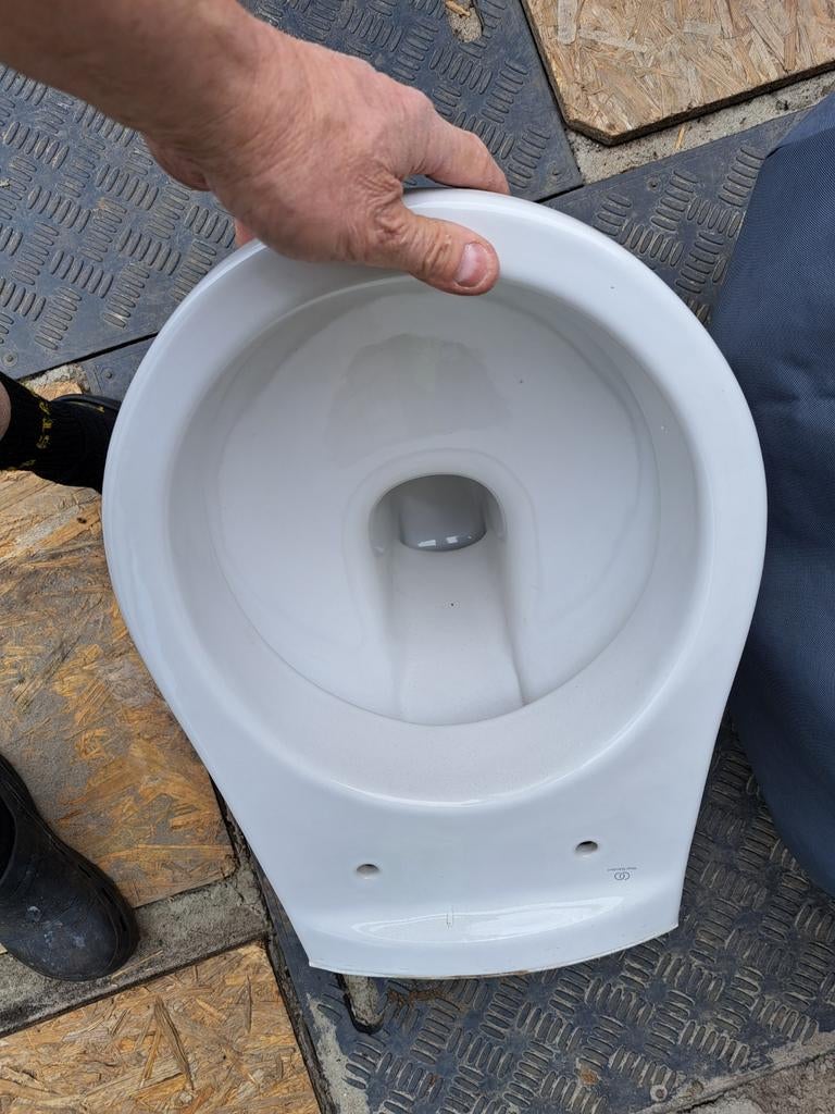 Nieuw hangtoilet, Ophalen, Nieuw, Toilet