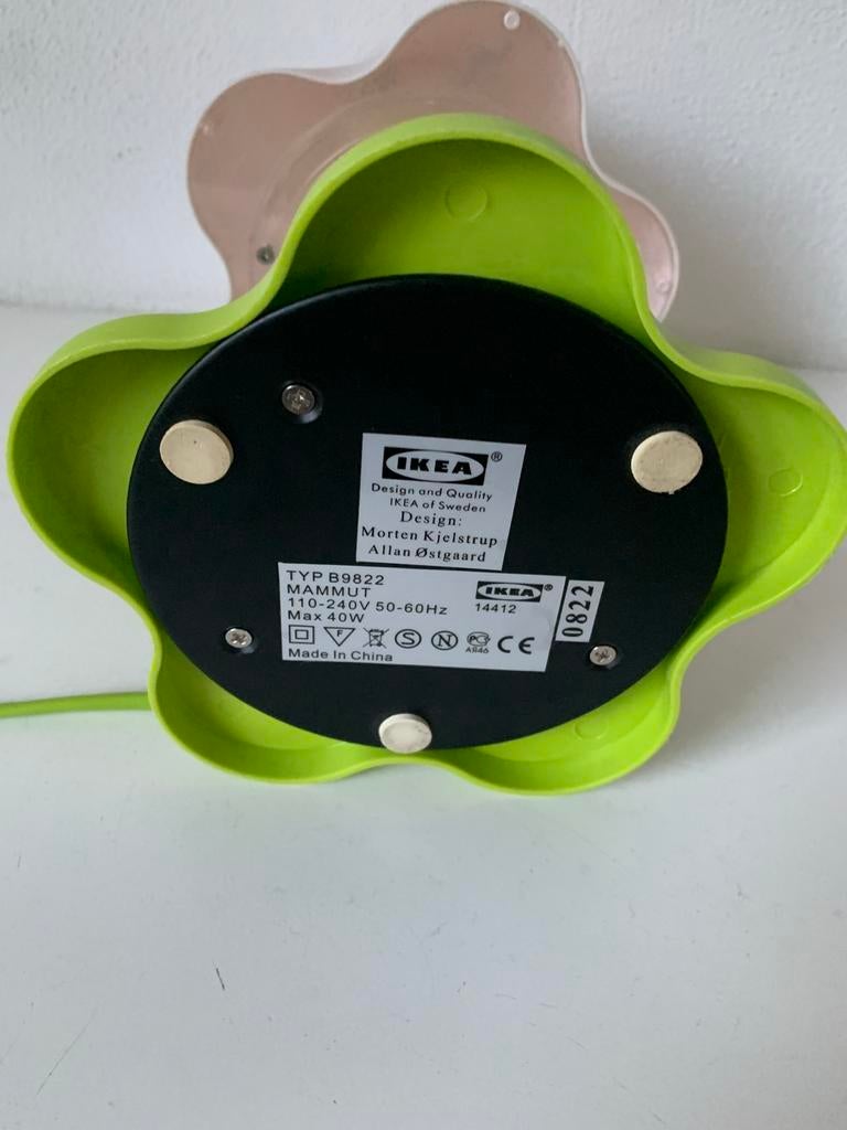 IKEA MAMMUT Kinderlamp - Groen met Witte Kap, Ophalen of Verzenden, Gebruikt, Kunststof, Minder dan 50 cm