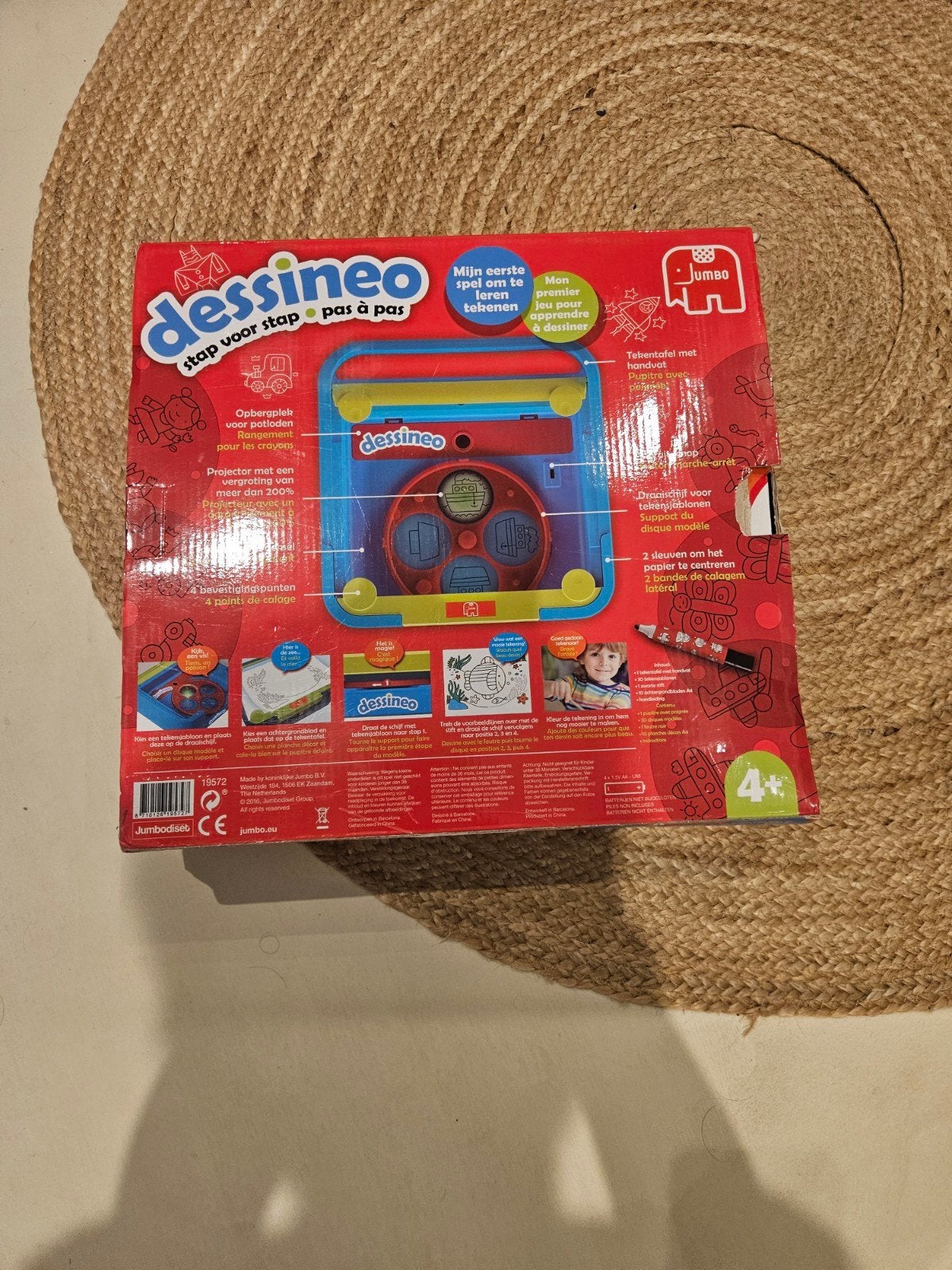 Dessineo tekentafel - Leer tekenen in 4 stappen, Ophalen of Verzenden, Gebruikt, Knutselen, Met licht