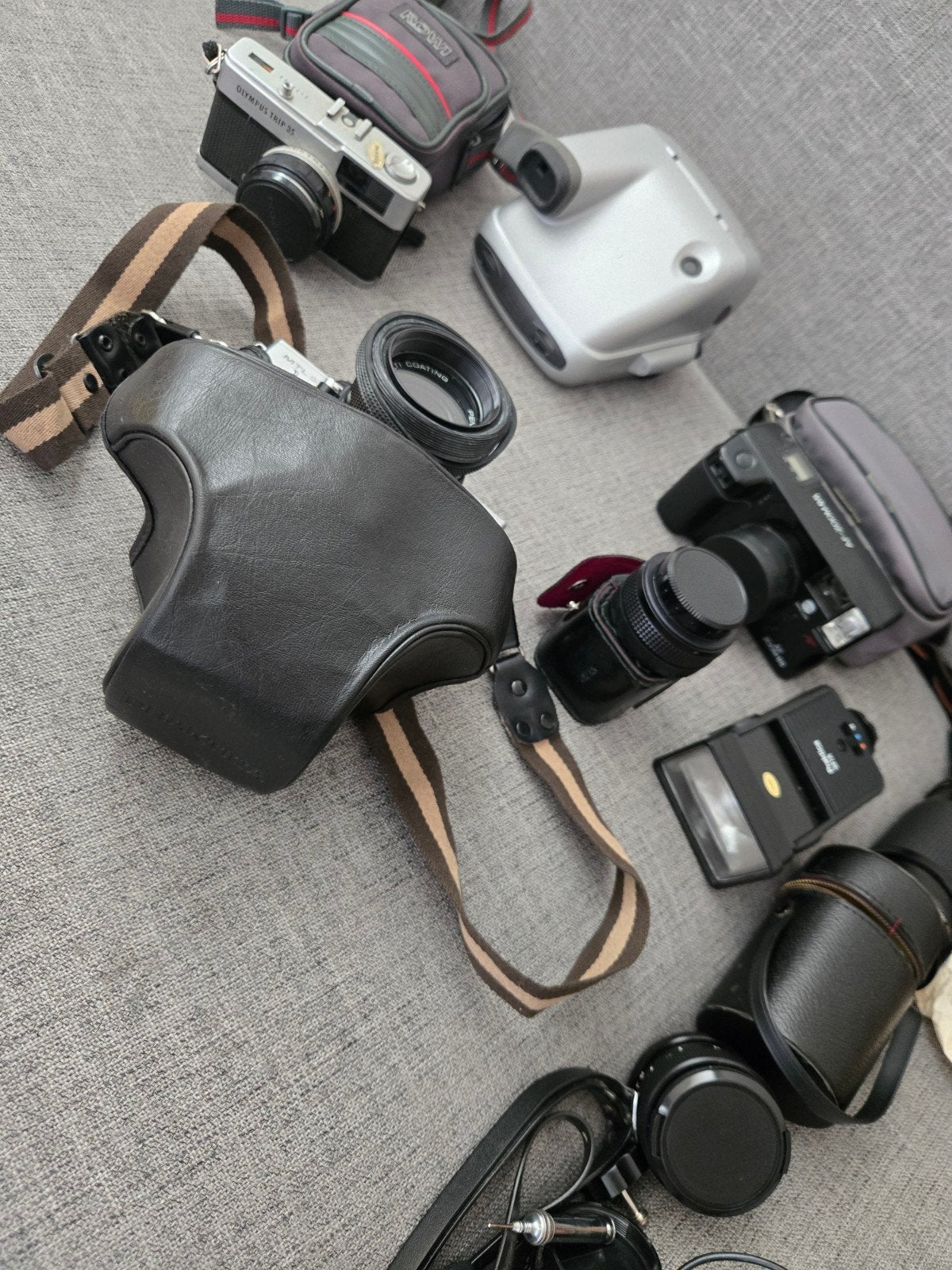 Oude foto cameras met toebehoren, Audio, Tv en Foto, Fotocamera's Analoog, Ophalen of Verzenden, Compact, Overige Merken