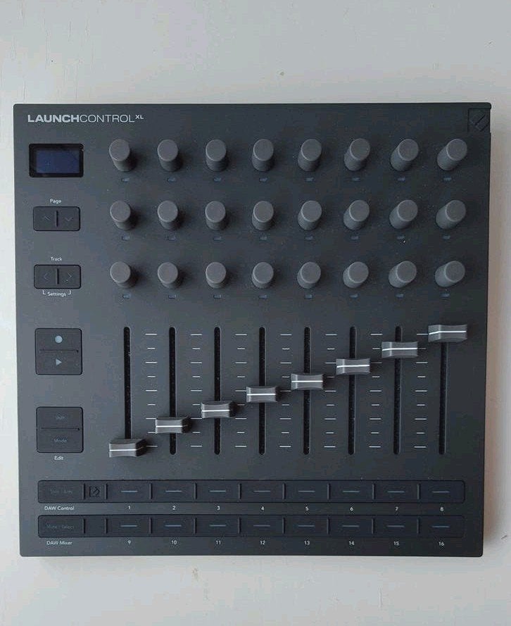 Novation Launchcontrol XL mk3 MIDI Controller, Ophalen of Verzenden, Zo goed als nieuw