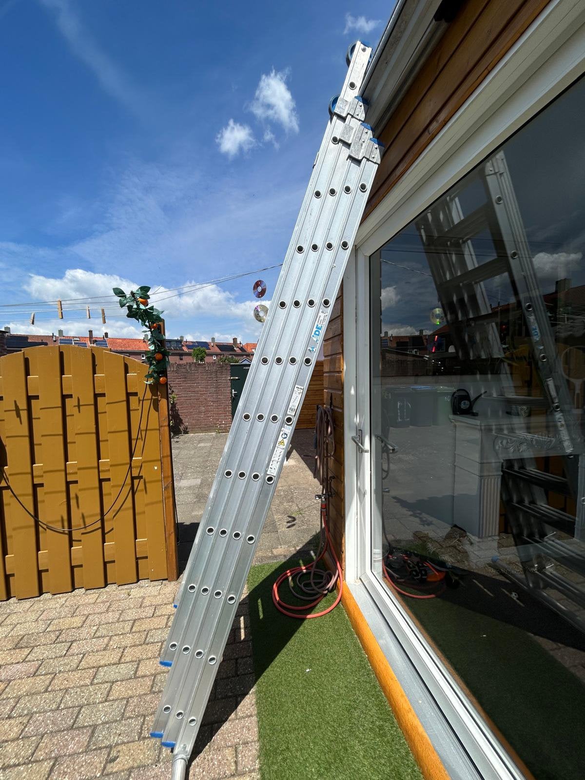 Solide 4-delige opsteekladder met stabilisatiebalk V10B, Ophalen, 4 meter of meer