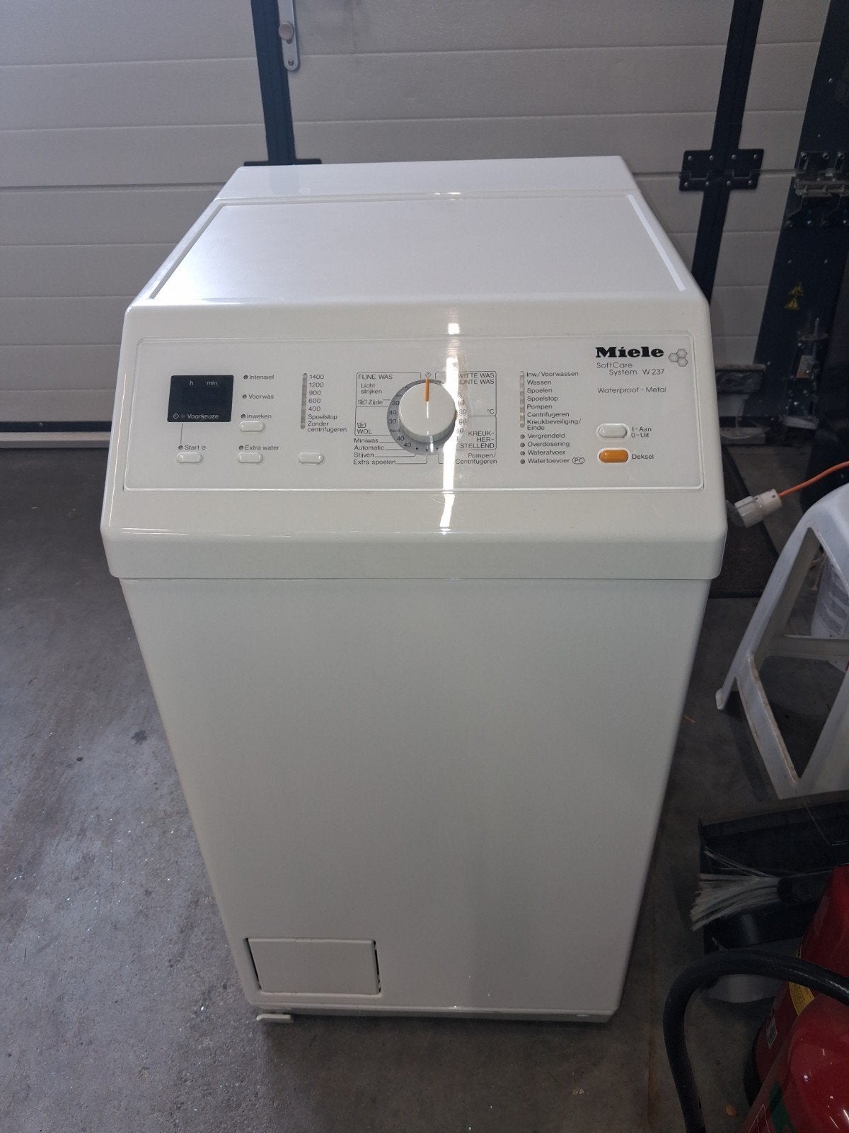 Miele W 237 SoftCare System Bovenlader Wasmachine, Witgoed en Apparatuur, Wasmachines, 6 tot 8 kg, Carl-Miele-Straße 29, 33332 Gütersloh, Duitsland