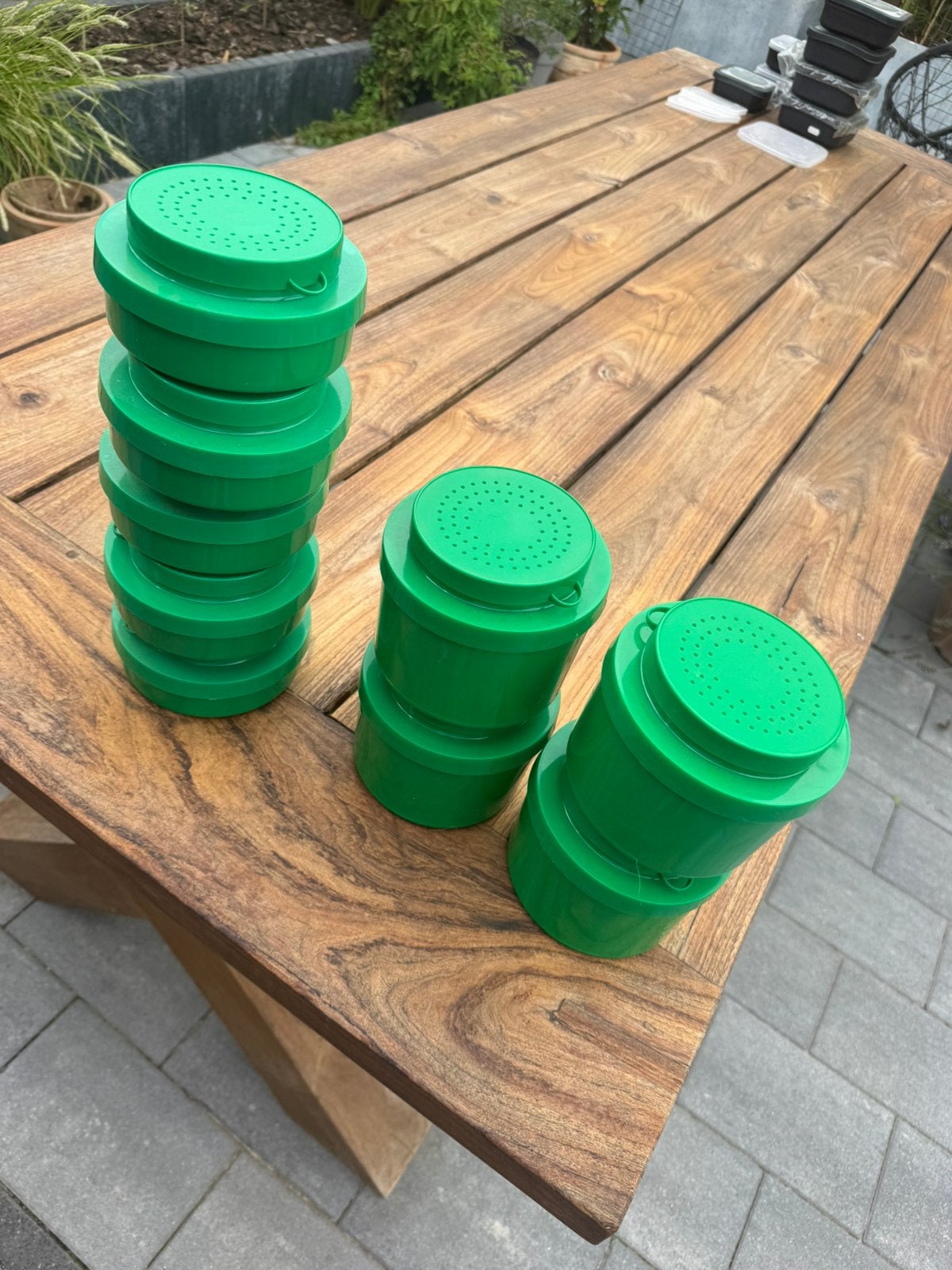 partijtje aas / maden dozen / bakken 1/2 liter en een liter, Ophalen of Verzenden, Nieuw, Overige typen
