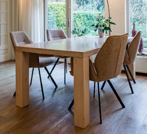 Stijlvolle Eikenhouten Eettafel - Modern Design, Huis en Inrichting, Tafels | Eettafels, Ophalen, Eikenhout, 50 tot 100 cm, Zo goed als nieuw