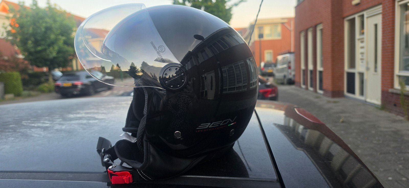 zwarte scooter helm van beon design, Ophalen of Verzenden, Zo goed als nieuw, Extra large of groter