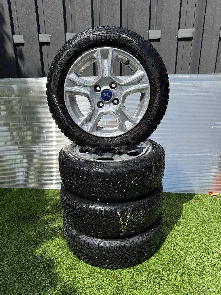 FORD orig. 15" LM set, o.a. Transit Courier / Fiesta / B-max, Auto-onderdelen, Banden en Velgen, Ophalen, Gebruikt, 15 inch, Banden en Velgen