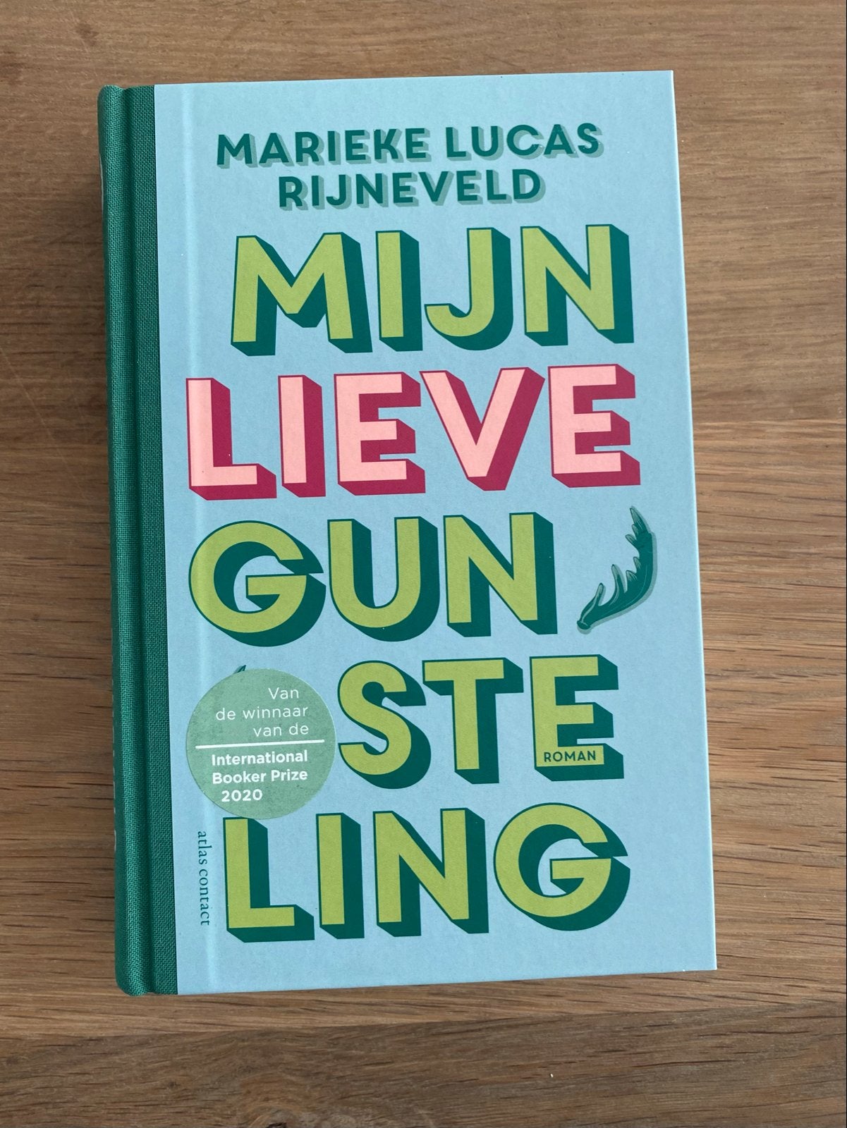 Mijn lieve gunsteling - Marieke Lucas Rijneveld, Ophalen of Verzenden, Nieuw, Nederland