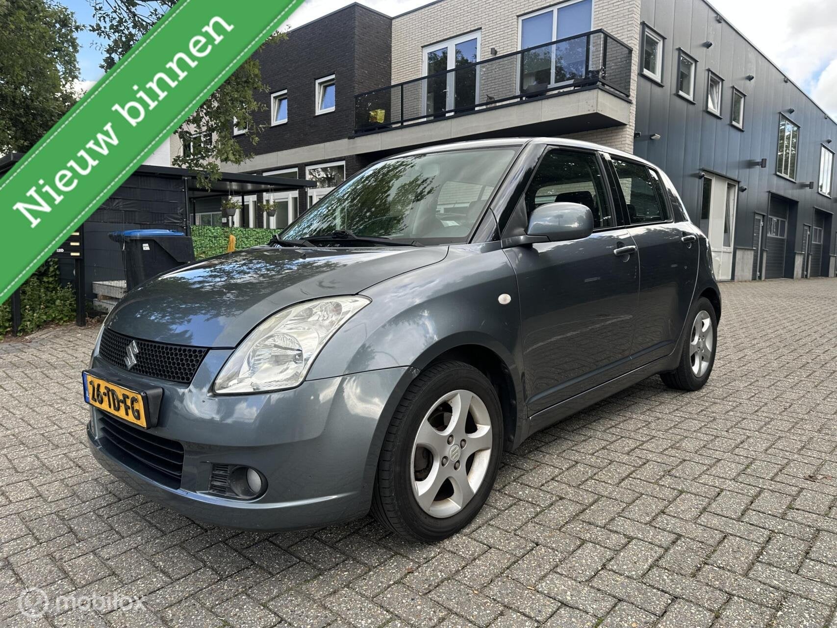 Suzuki Swift 1.3 Shogun|Nwe apk|5D|Airco|Lm velgen|Carplay, Auto's, Suzuki, Voorwielaandrijving, 965 kg, 400 kg, Swift