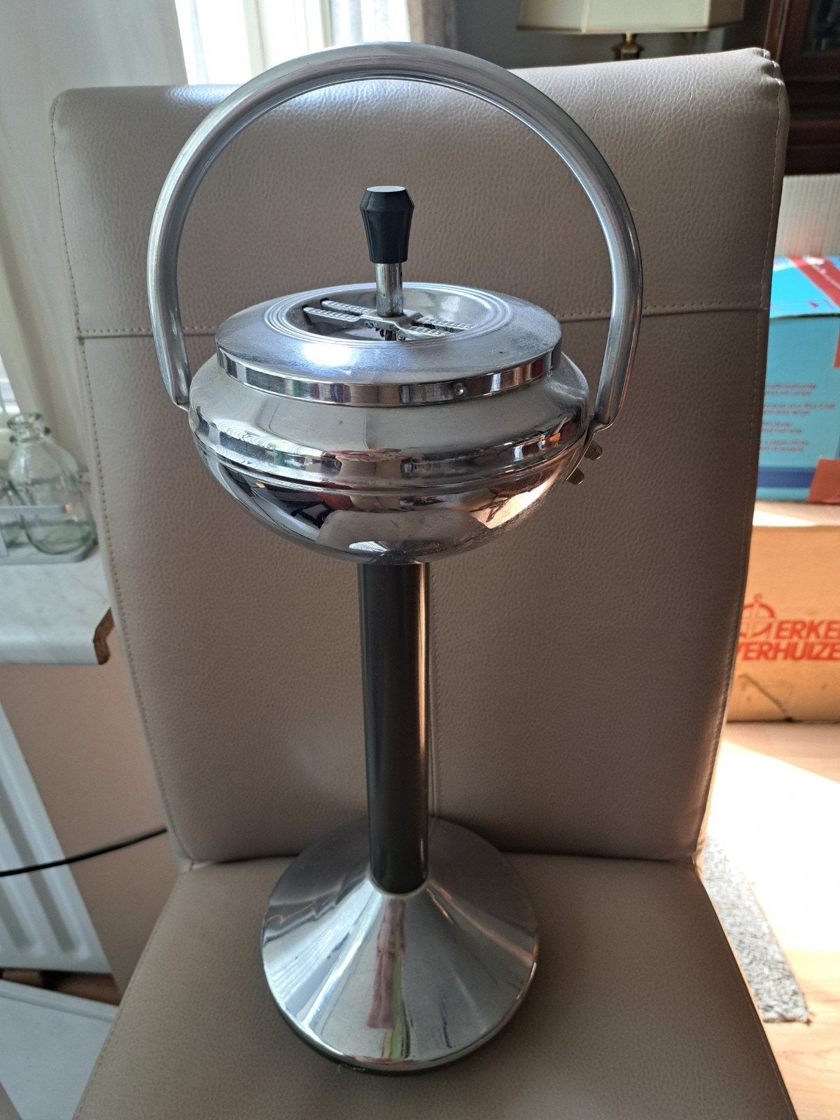 Vintage asbak op voet - Jaren '60/'70 design, Ophalen, Huis en Inrichting