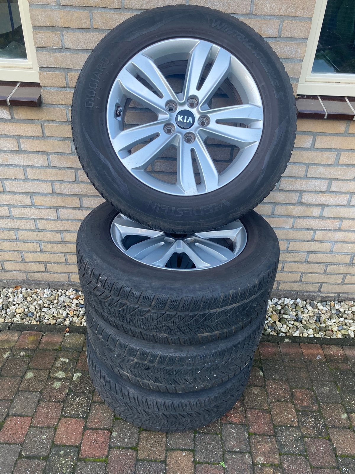 Orginele Kia sportvelgen 7J x 17 inch, met winterbanden, Ophalen