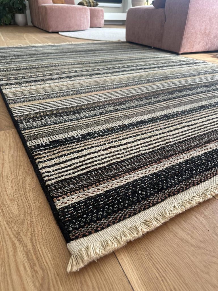 Prachtig eigentijds vloerkleed Zuiver Nepal (240x160), Huis en Inrichting, Stoffering | Tapijten en Kleden, Ophalen, 150 tot 200 cm