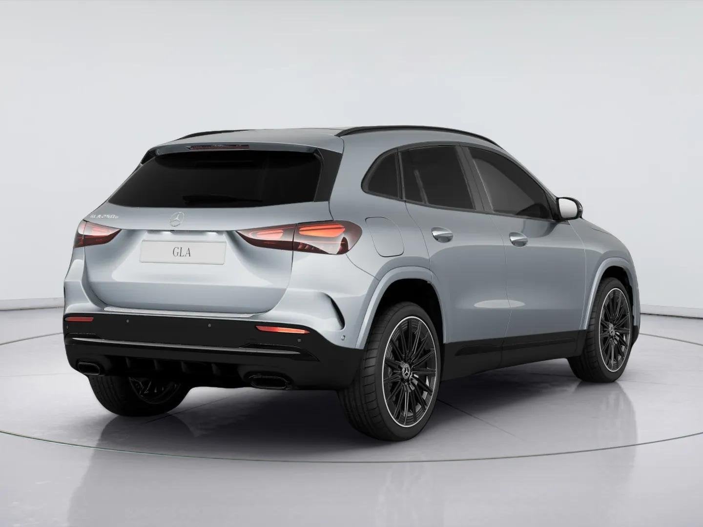 Mercedes-Benz GLA 250 e 140 Years Edition, Auto's, 1800 kg, Euro 6, 4 cilinders, 16 kWh