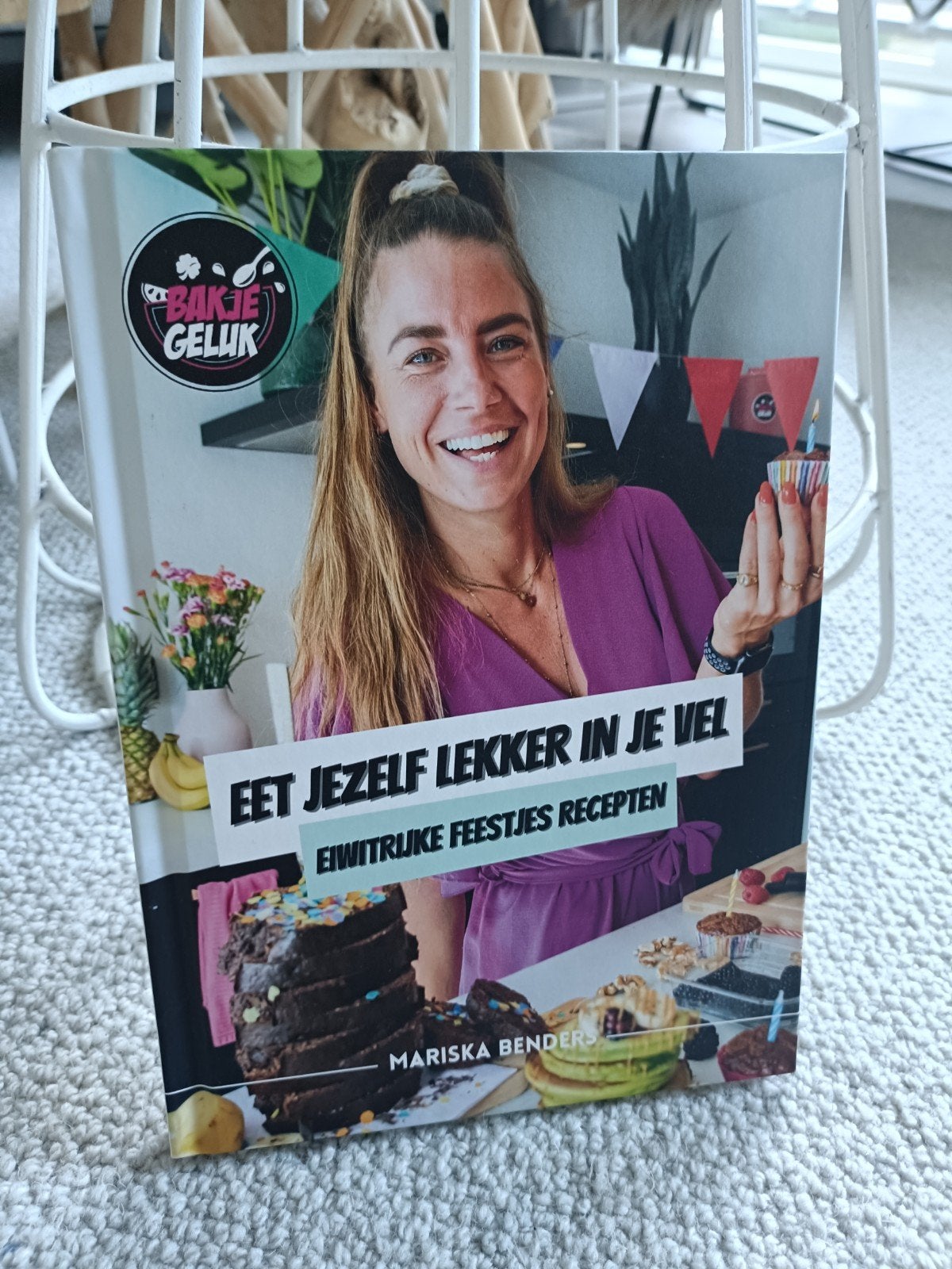 Eet Jezelf Lekker in Je Vel - Eiwitrijke Feestjes Recepten, Boeken, Mariska Benders, Ophalen of Verzenden, Zo goed als nieuw, Hoofdgerechten